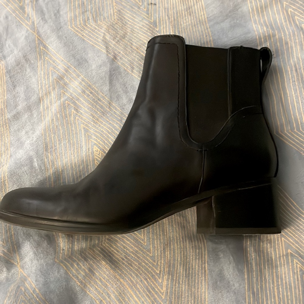 Naturalizer Dallas woman’s leather boot